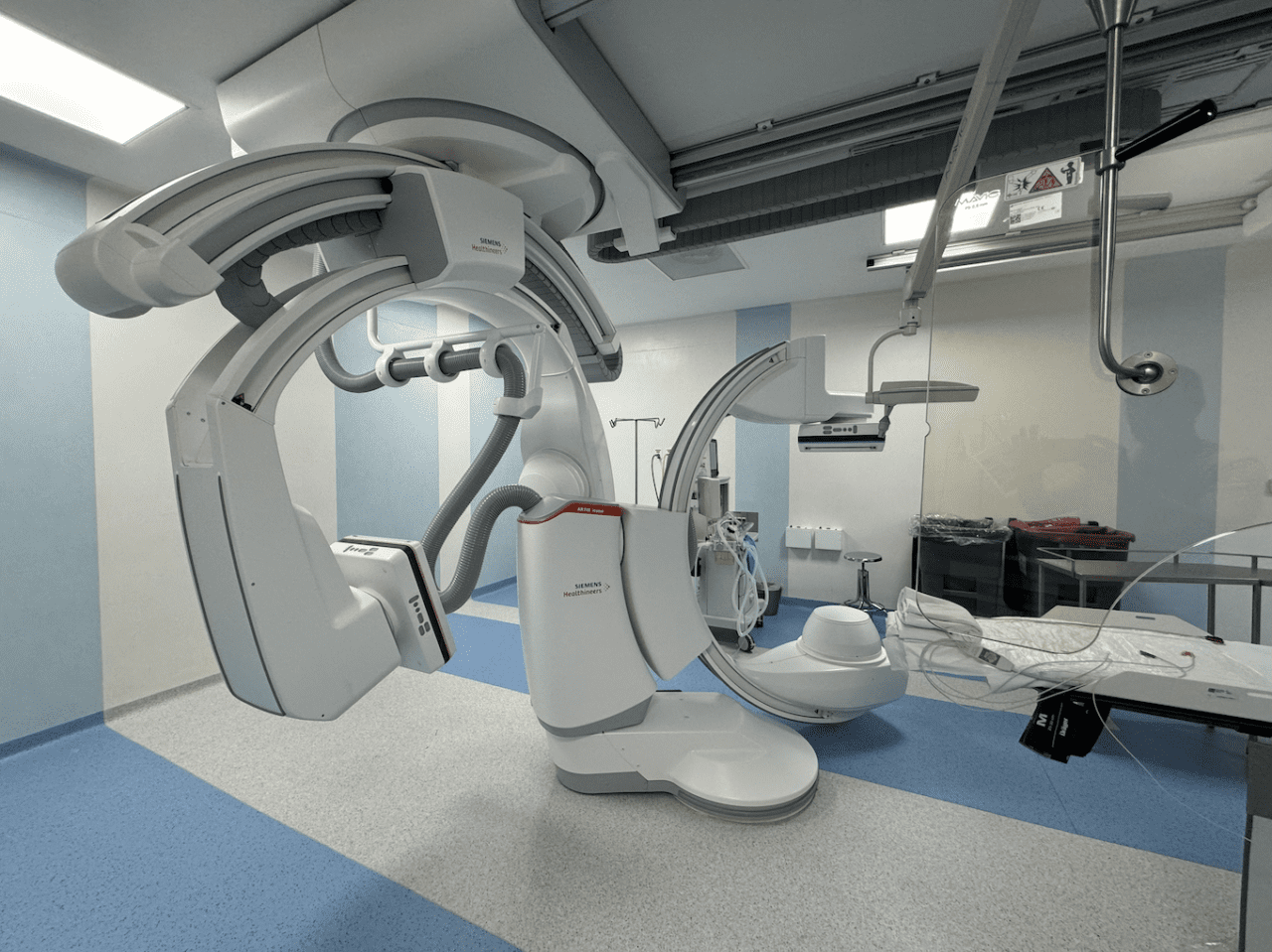 Angiógrafo Biplanar